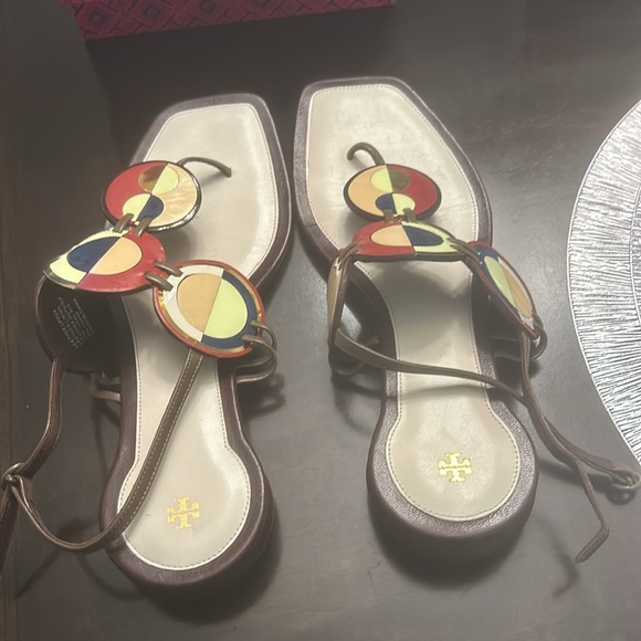 Preowned Tory burch sandals - Picture 2 of 8